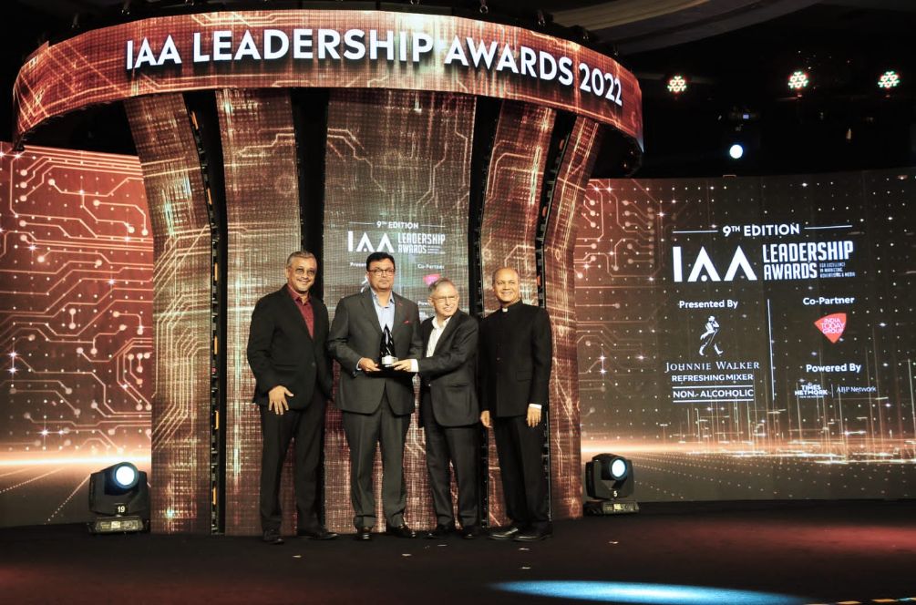 Avinash Pandey honoured as ‘Media Person of the Year’ by IAA